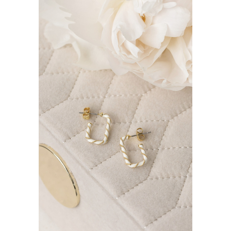 Carolina Twisted Square Earrings Creme