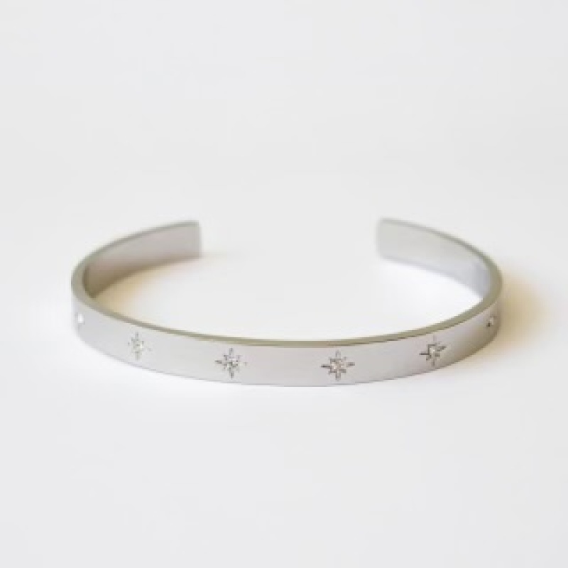 Bangle Bracelet w/stars Silver