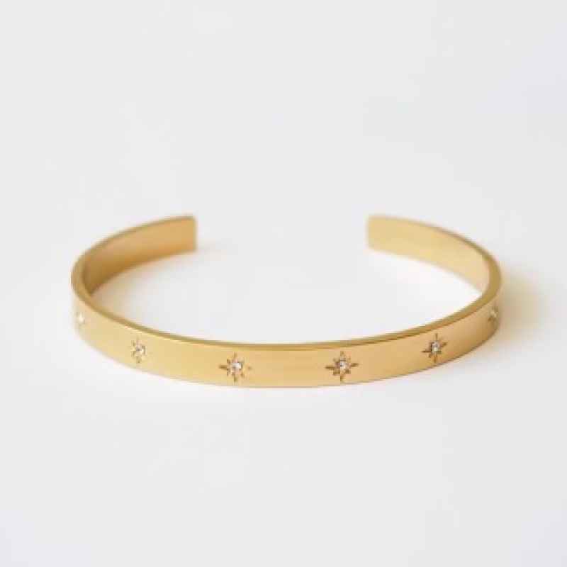 Bangle Bracelet w/stars Gold