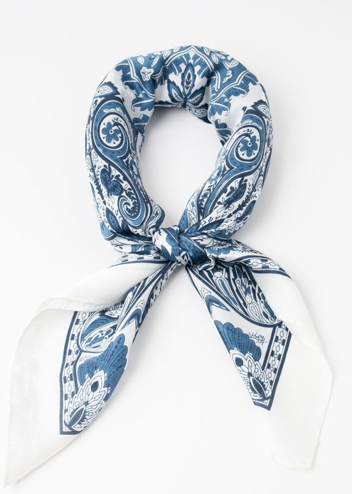 Mandala Scarf Blue/White