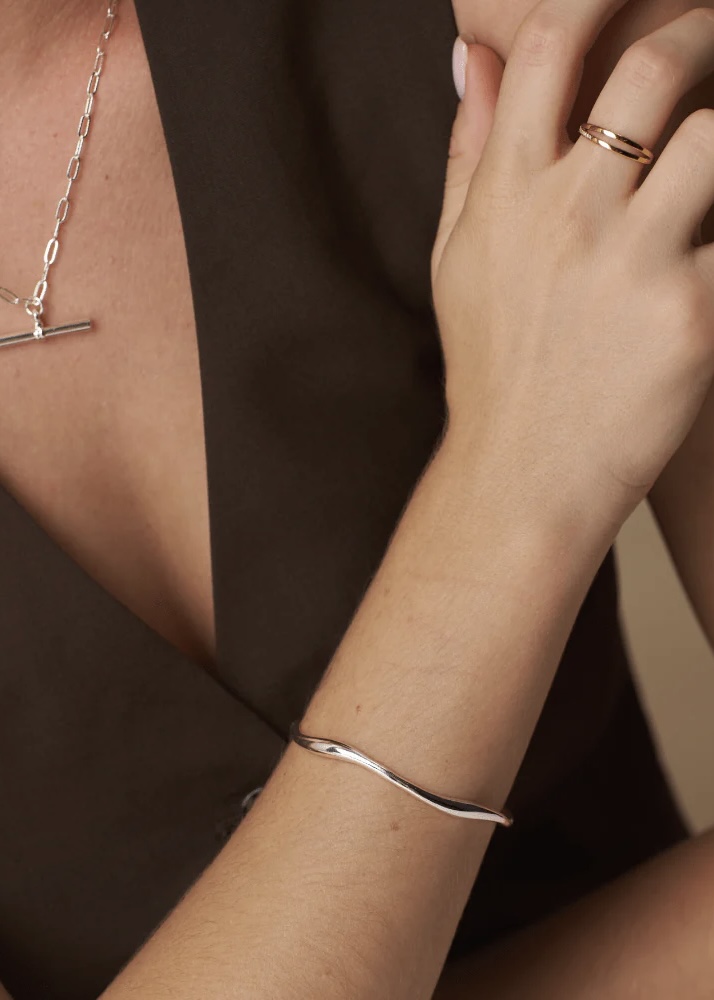 Fine Wave Bangle Silver