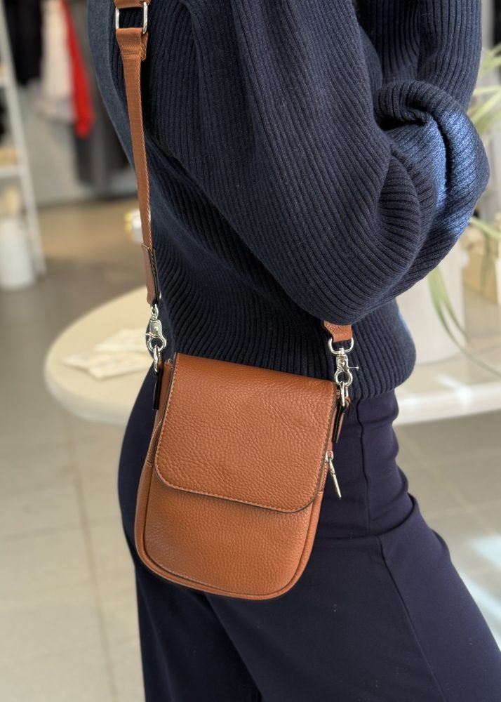 Fiola Purse Brown