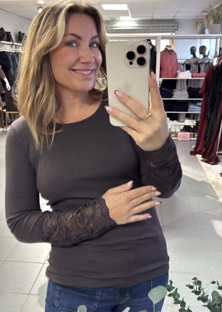 Lace Sweater Brown