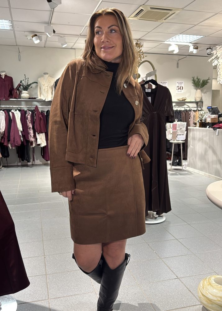 Suede Skirt Brown
