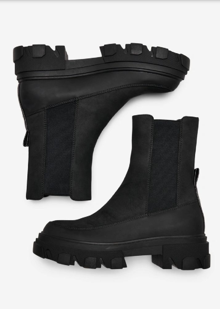 Tola-1 Chunky Boot