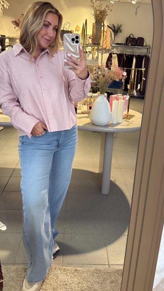 Madison Blush Wide Jeans - Light Blue Denim " 30